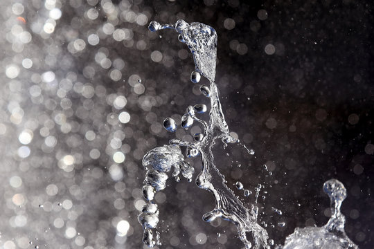 Splashes of flying water from the fountain