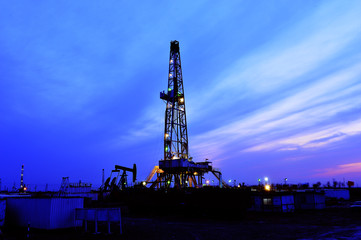 Oil drilling rig