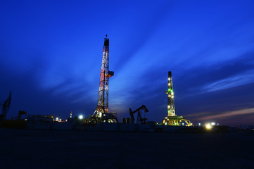 Obraz premium Oil drilling rig