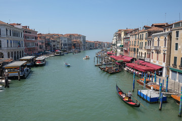 Fototapeta na wymiar View from the Rialto Bridge in Venice