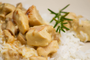 poulet aux champignons