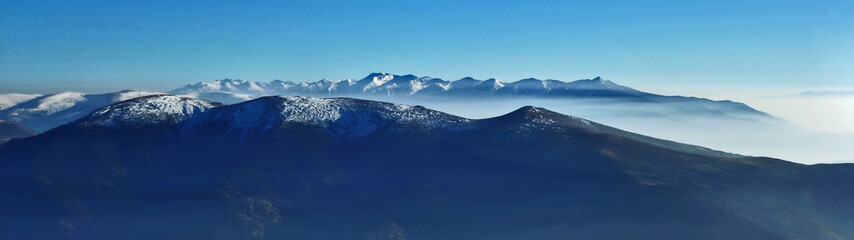 Fototapeta na wymiar 3840x1080 Wallpaper Mountains Winter