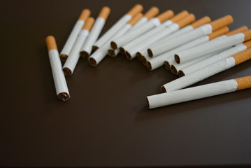 Beautifully scattered cigarettes on the table