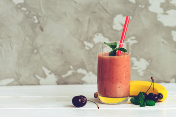 Detox Smoothies with Tropical Fruits, Berry and vegetables