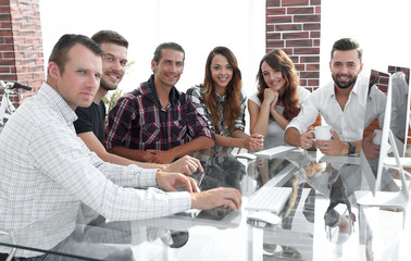 young business team sitting at Desk