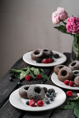 donuts, berries, dessert, flowers, chocolate flavour, baked, homemade, 