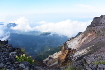 Fototapeta na wymiar 八ヶ岳の硫黄岳から見る雲海