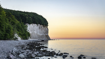 Sonnenuntergang auf Rügen am Kreidefelsen