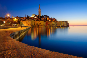 Fototapeta premium Rovinj old town at night in Adriatic sea