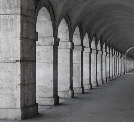 Tunel de arcos infinito