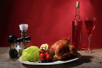 Kurczak z grila z warzywami i czerwonym winem.