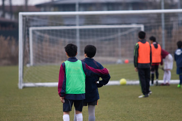 Visione ravvicinata delle squadre di calcio del torneo under 18