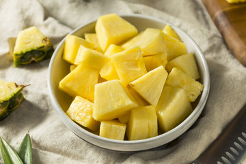 Raw Yellow Organic Pineapple Slices