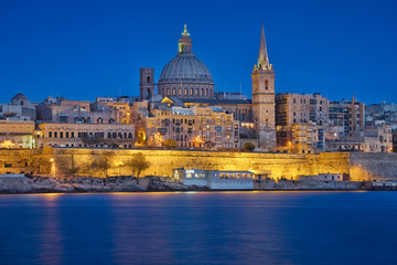 Fototapeta na wymiar Valletta & Blue Hour