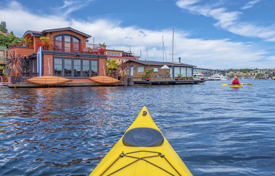 Kayaking at Lake Union in Seattle, WA