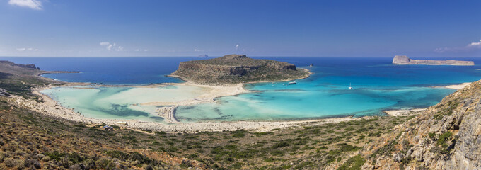 Fototapeta na wymiar Balos beach at west Crete is an amazing place for relax and enjoy the sea, maybe Crete Island has the best beaches in Greece