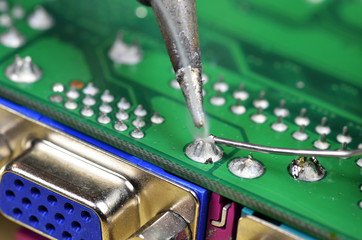 Installation and soldering of electronic components