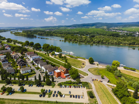 Luftbild  &uuml;ber Heidesheim auf den Rhein, Heidesheim am Rhein, Rheinland-Pfalz, Deutschland
