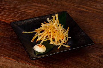 Fried stingray chips