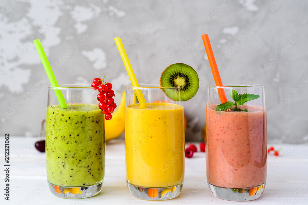 Canvas Prints smoothies of fresh fruit in a glass, healthy food