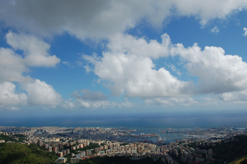 Fototapeta na wymiar panorama of Genoa