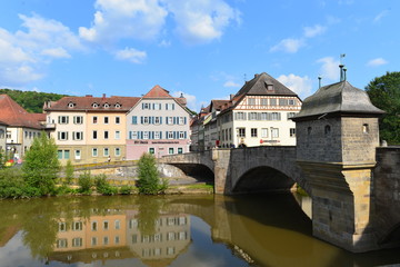 Fototapeta na wymiar Altstadtbrücke Schwäbisch Hall 