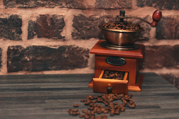 hand coffee grinder with coffee beans