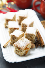 Spicy punch cake with dried fruits