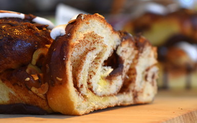 The Cinnamon broad