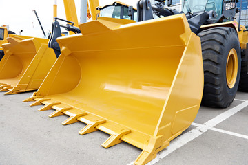 Front loader buckets