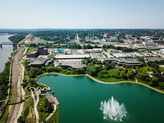 Fototapeta na wymiar Aerial Photo of Omaha Skyline and Parks