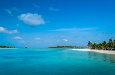 Fototapeta na wymiar Paradise bay in the Indian Ocean 