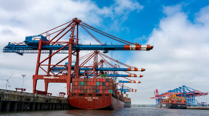 im Hamburger Hafen