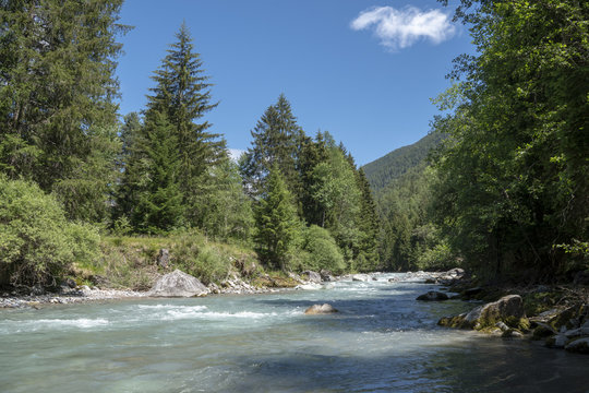 Albula im Albulatal, Graub&uuml;nden, Schweiz