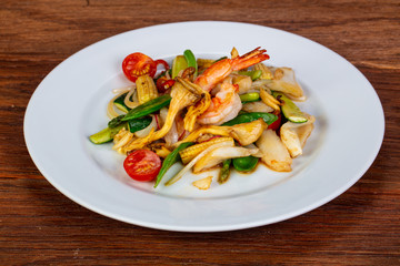 Stir fry with seafood