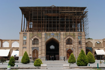 Fototapeta premium View of Ali Qapu, a historical Persian palace located in Isfahan