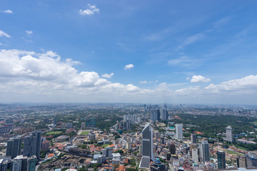 Fototapeta premium Widok na miasto Kuala Lumpur z pokładu KL Tower