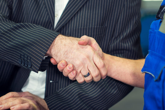 handshake- boss and worker