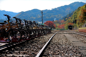 線路と自転車