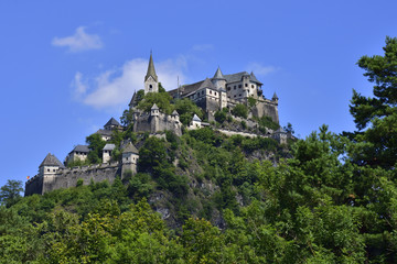 Fototapeta na wymiar Burg Hochosterwitz in Kärnten 