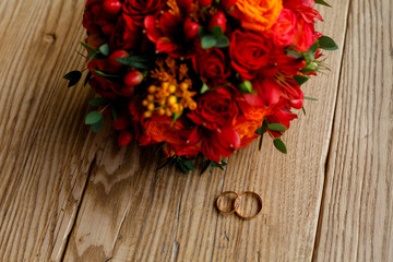 Flowers and rings