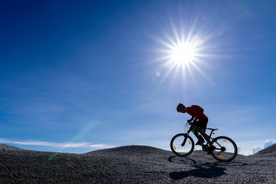 Extreme mountain bike sport athlete man riding outdoors lifestyle trail.