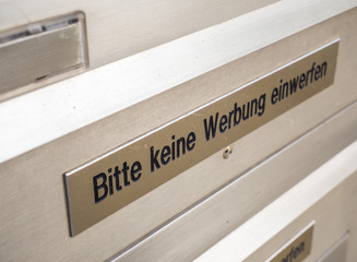 Bitte keine Werbung einwerfen!