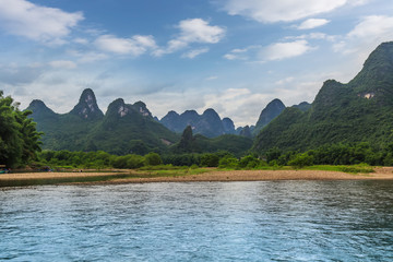 Fototapeta premium The beautiful landscape of Guilin in Yangshuo