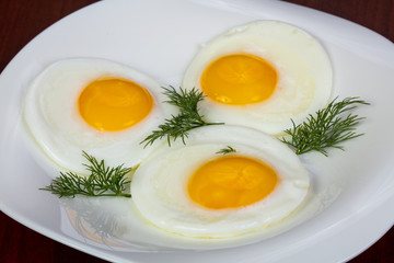 Fried three eggs