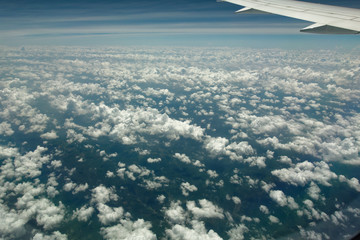 飛行機からの雲