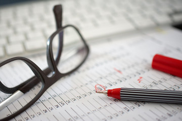 Business Aktien und Rechnungen