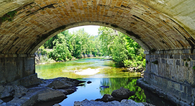 Cangas de Onis, Principado de Asturias, Asturias, españa © sanguer