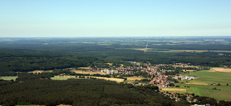 Jatznich, Stra&szlig;endorf an der B109