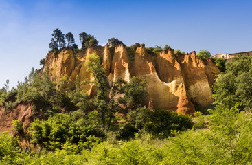 The ocher rocks of Roussillon. Vaucluse, Provence, France